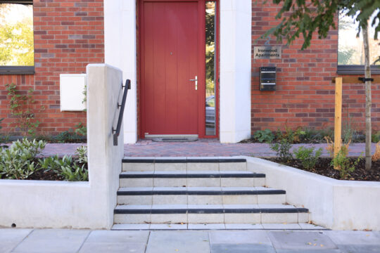 Davis Landscape Architecture Cranwood Woodside Avenue Haringey Residential Landscape Architect Dwelling Entrance