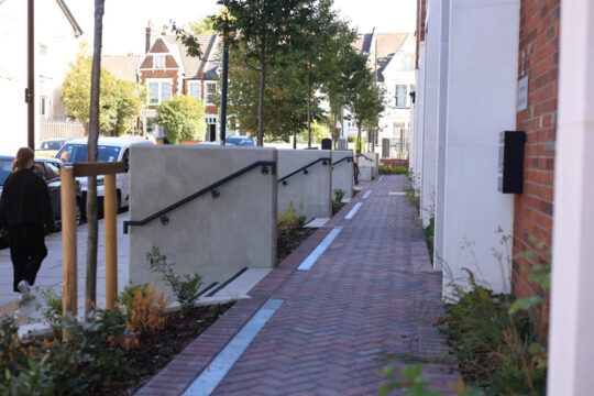 Davis Landscape Architecture Cranwood Woodside Avenue Haringey Residential Landscape Architect Entrances